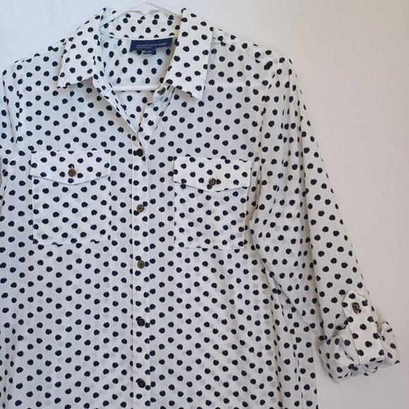 Jones New York Blouse White Black Apple Print Roll Tab Sleeves Womens Medium - Picture 5 of 7